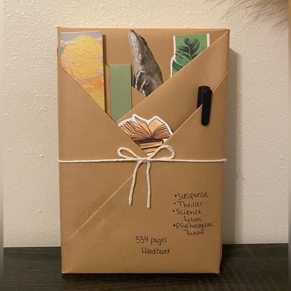 Barnes & Noble Other - Blind Date With A Book #13